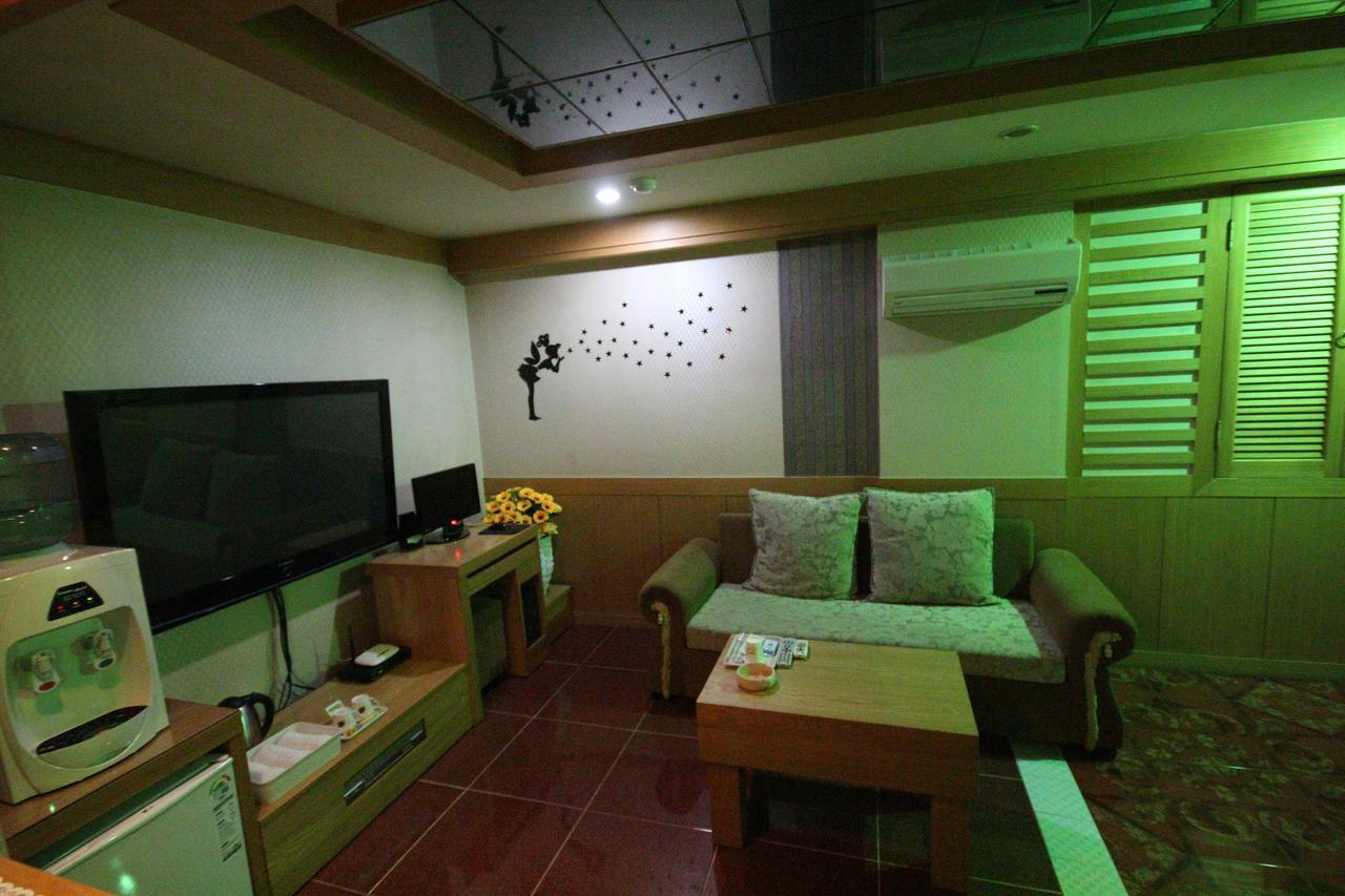 بوسان Alibaba Motel الغرفة الصورة