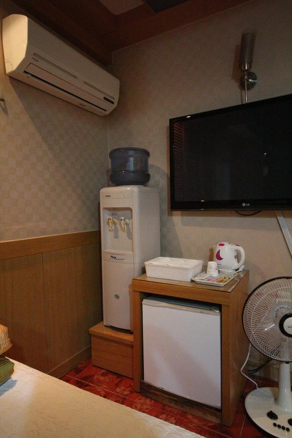 بوسان Alibaba Motel الغرفة الصورة